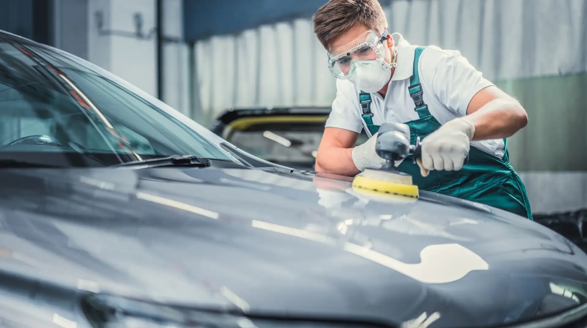 Serviço de estética automotiva em Indaial com acabamento premium